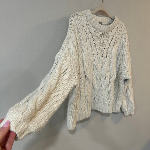 Aerie Cable Knit Crewneck Chunky Knit Sweater Ivory Cream Women’s Size Small - Picture 3 of 7